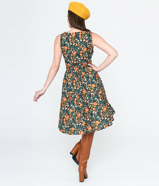 Retrolicious Black Flora Swing Dress – Unique Vintage