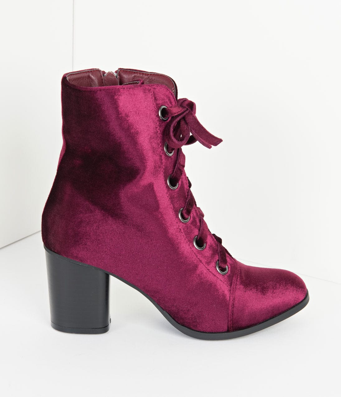 Orders velvet boots womens