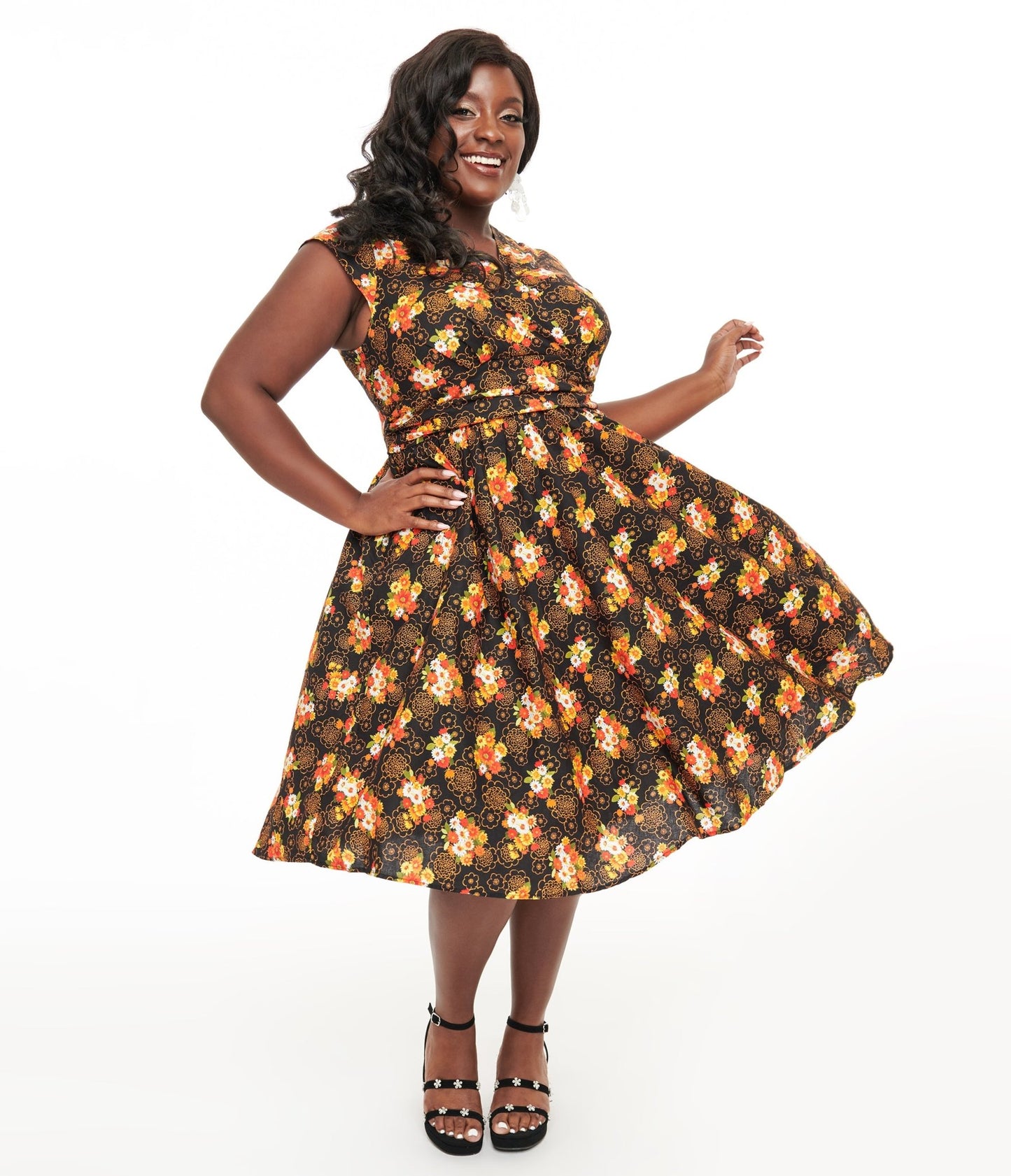 Retrolicious Plus Size 1950s Black Autumn Floral Cotton Greta Swing Dress - Unique Vintage - Womens, DRESSES, SWING