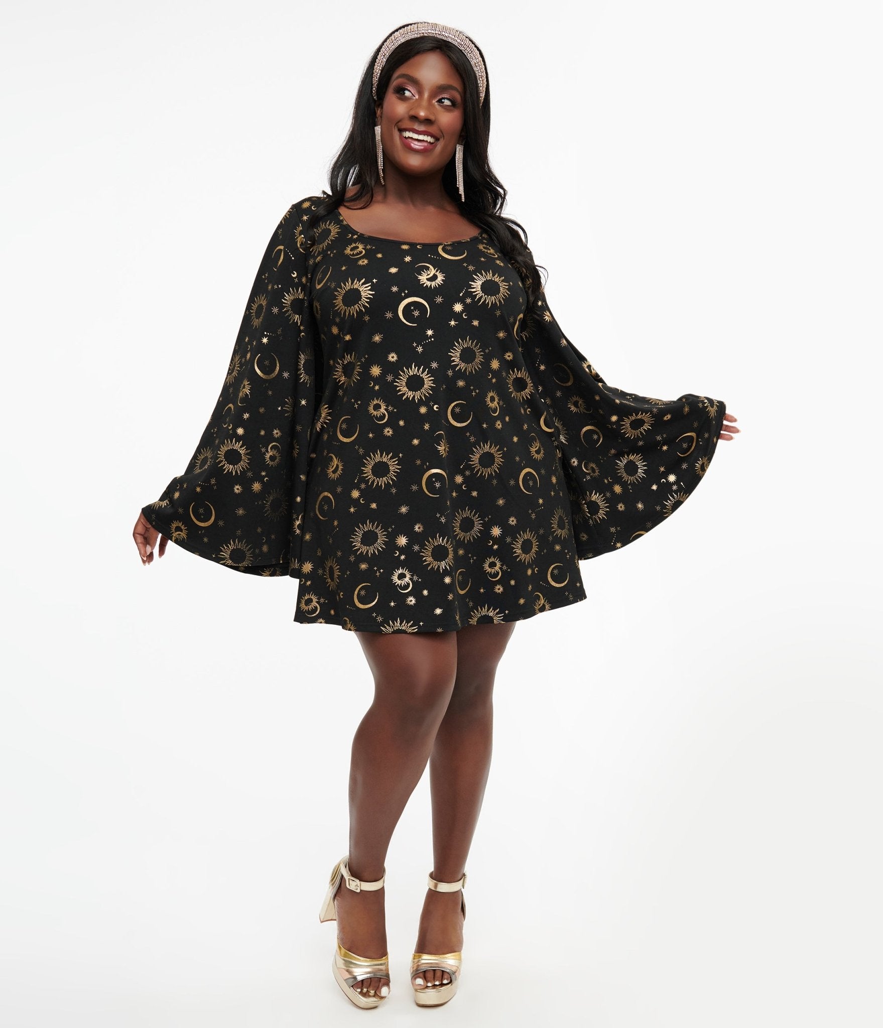 Smak Parlour 1960s Plus Size Black & Gold Celestial Print Mini Dress –  Unique Vintage