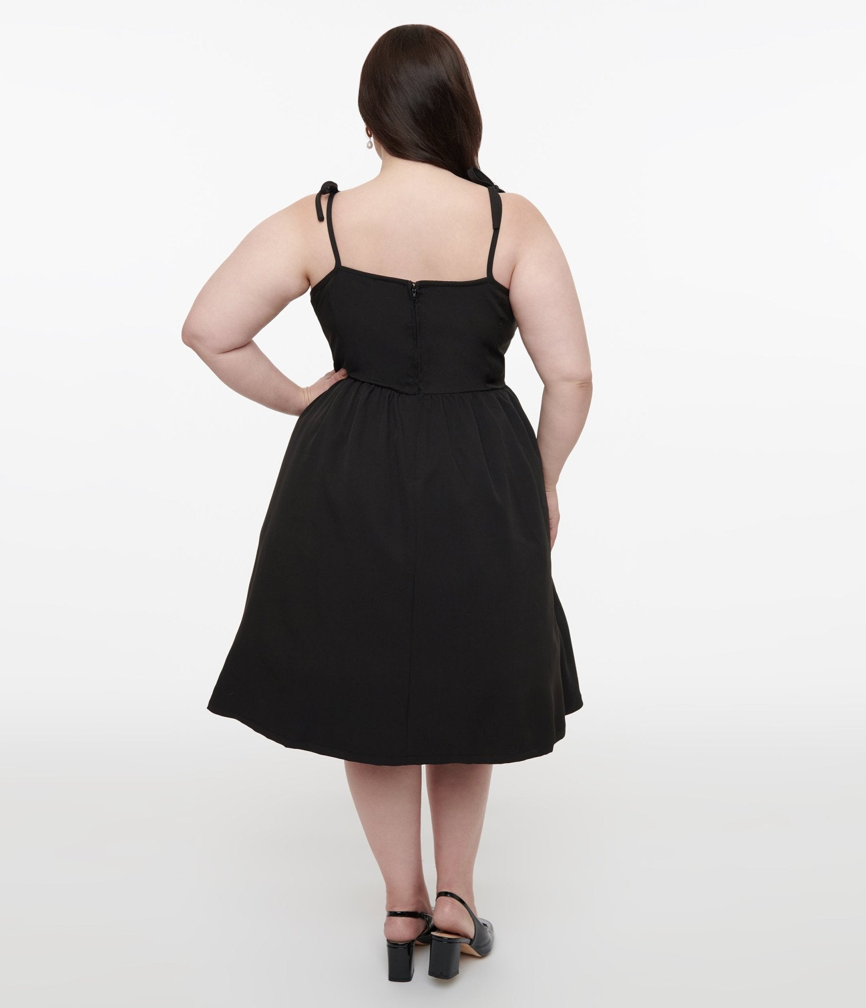 Black swing dress plus size best sale