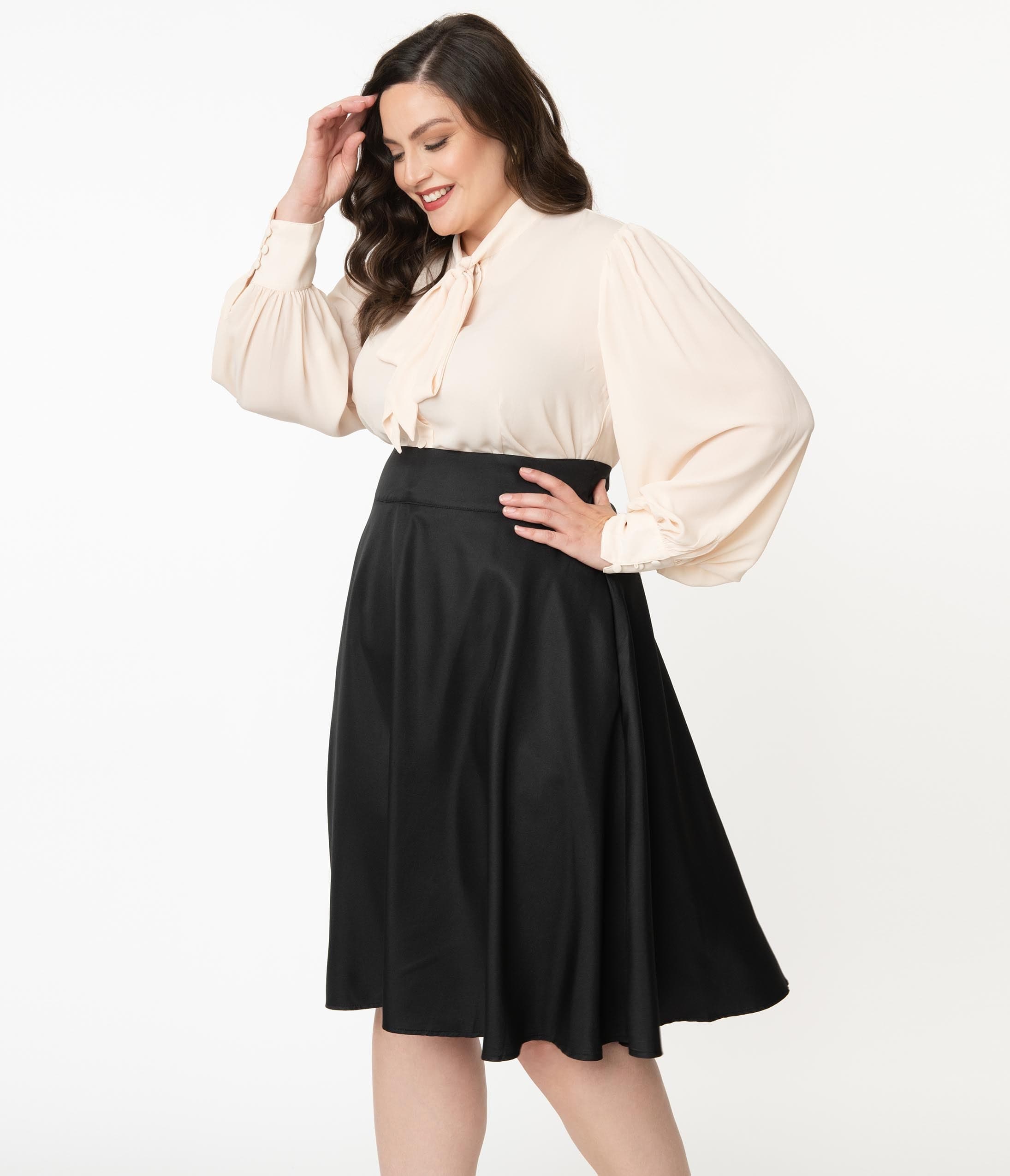 Black swing skirt outfit hotsell