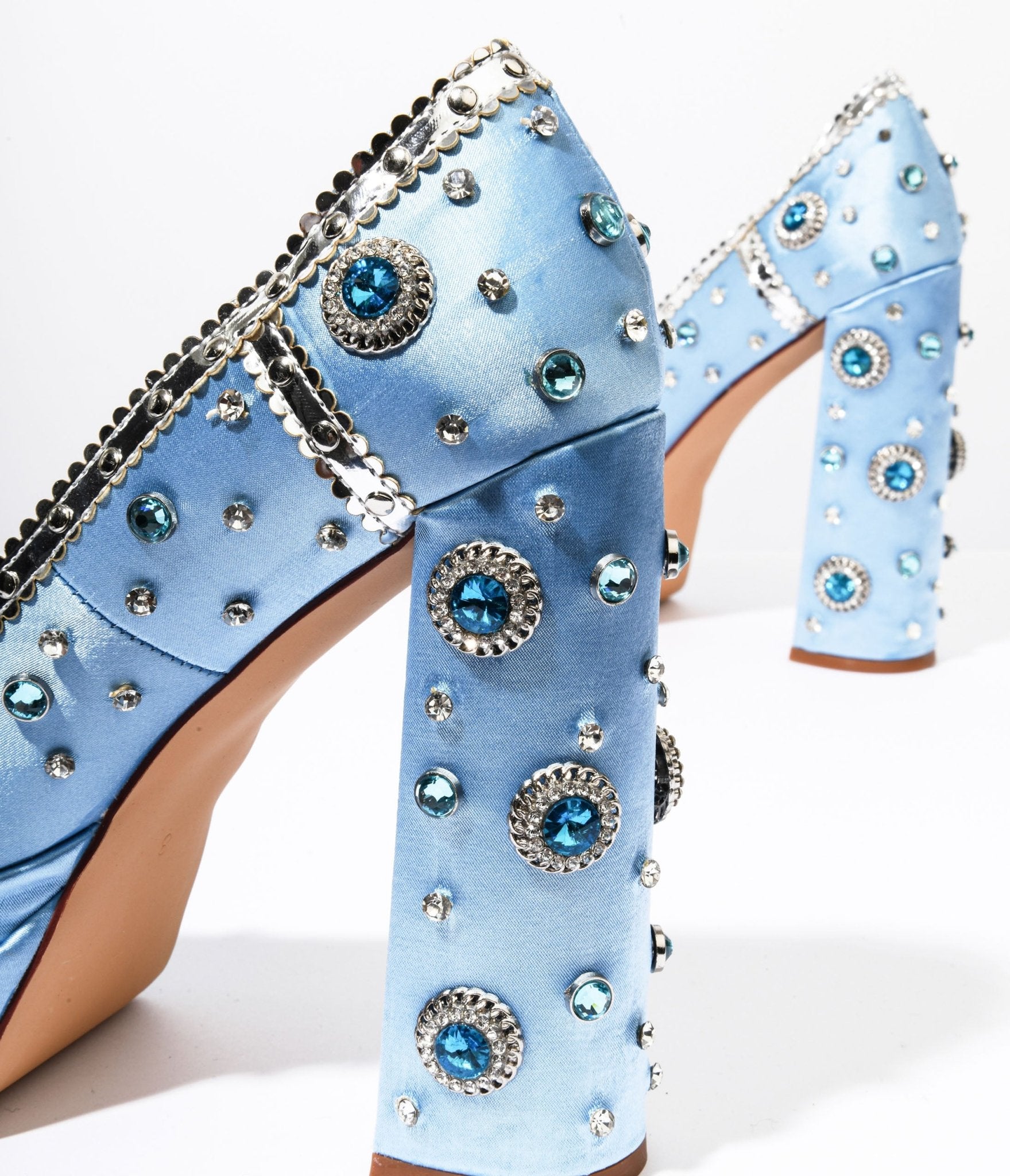 Blue Synthetic Heels Design by Sana K Luxurious Footwear at Pernia's Pop Up  Shop 2024