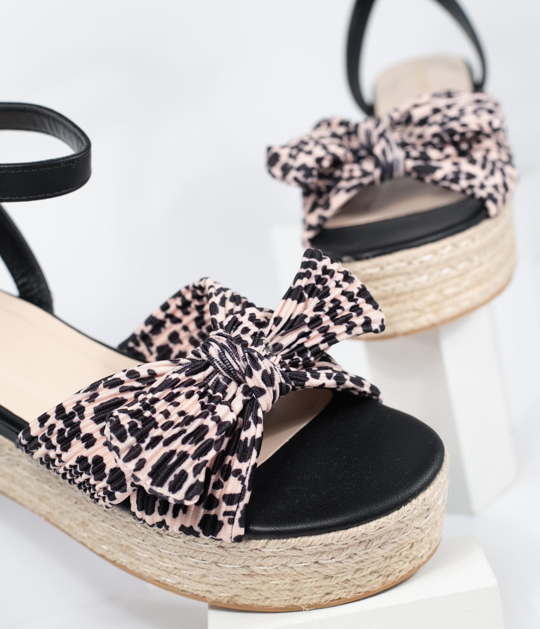 Cheetah print womens sandals hot sale