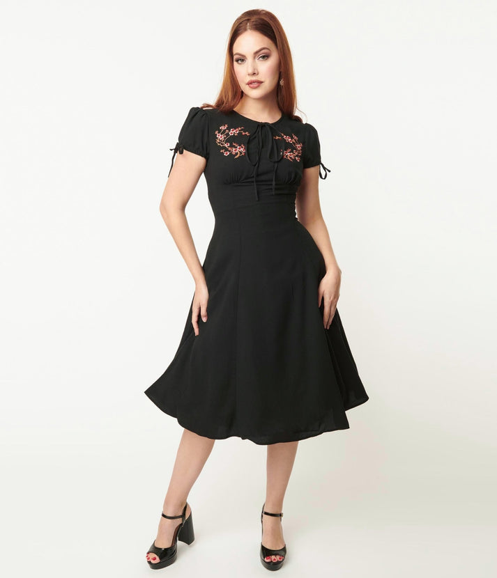 1940s Black & Embroidered Pink Cherry Blossom Palmer Swing Dress ...