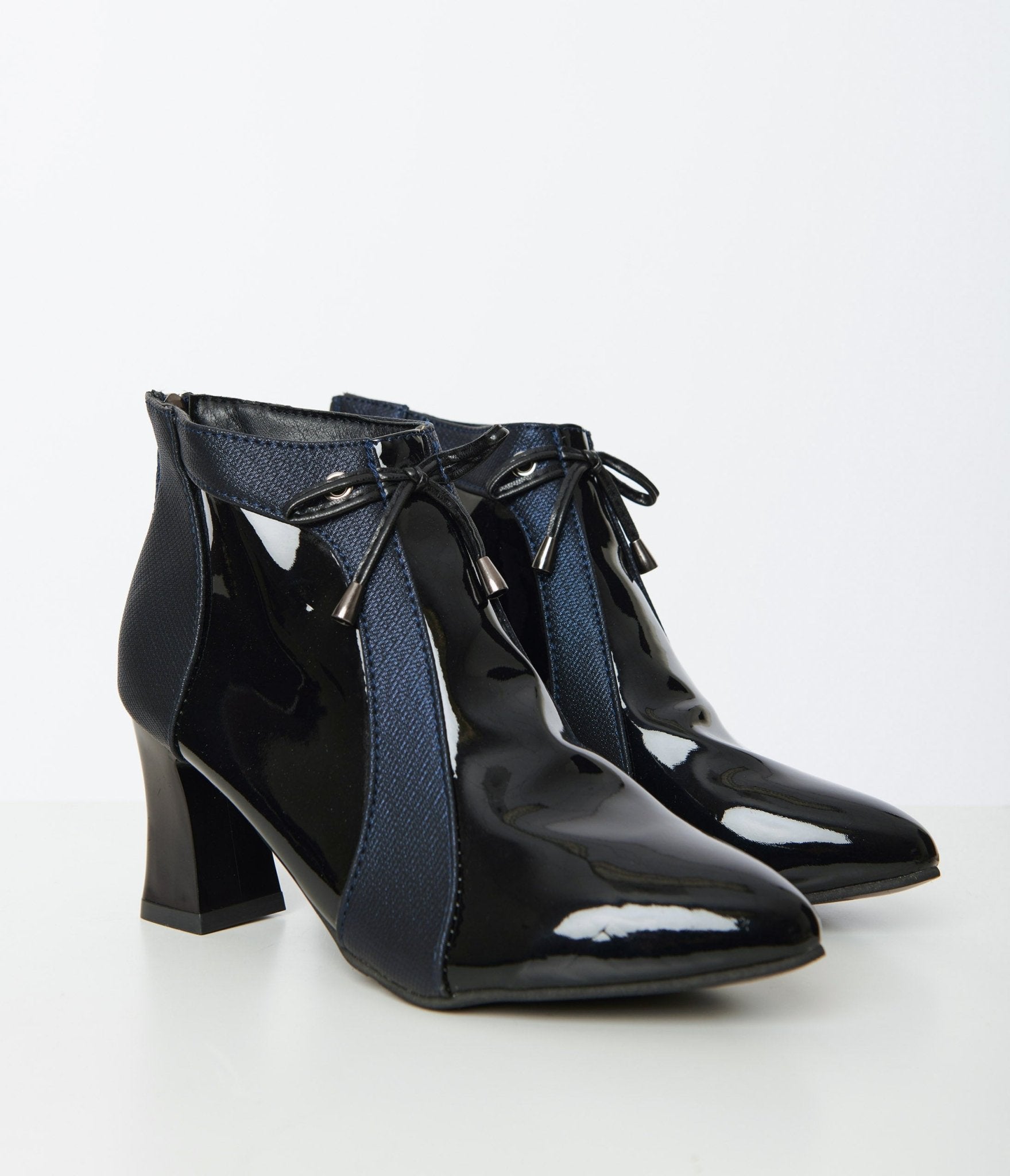 Fashion Mule Shoes For Women, Paisley Pattern Faux Pearl & Rhinestone Decor  Point Toe Flats
