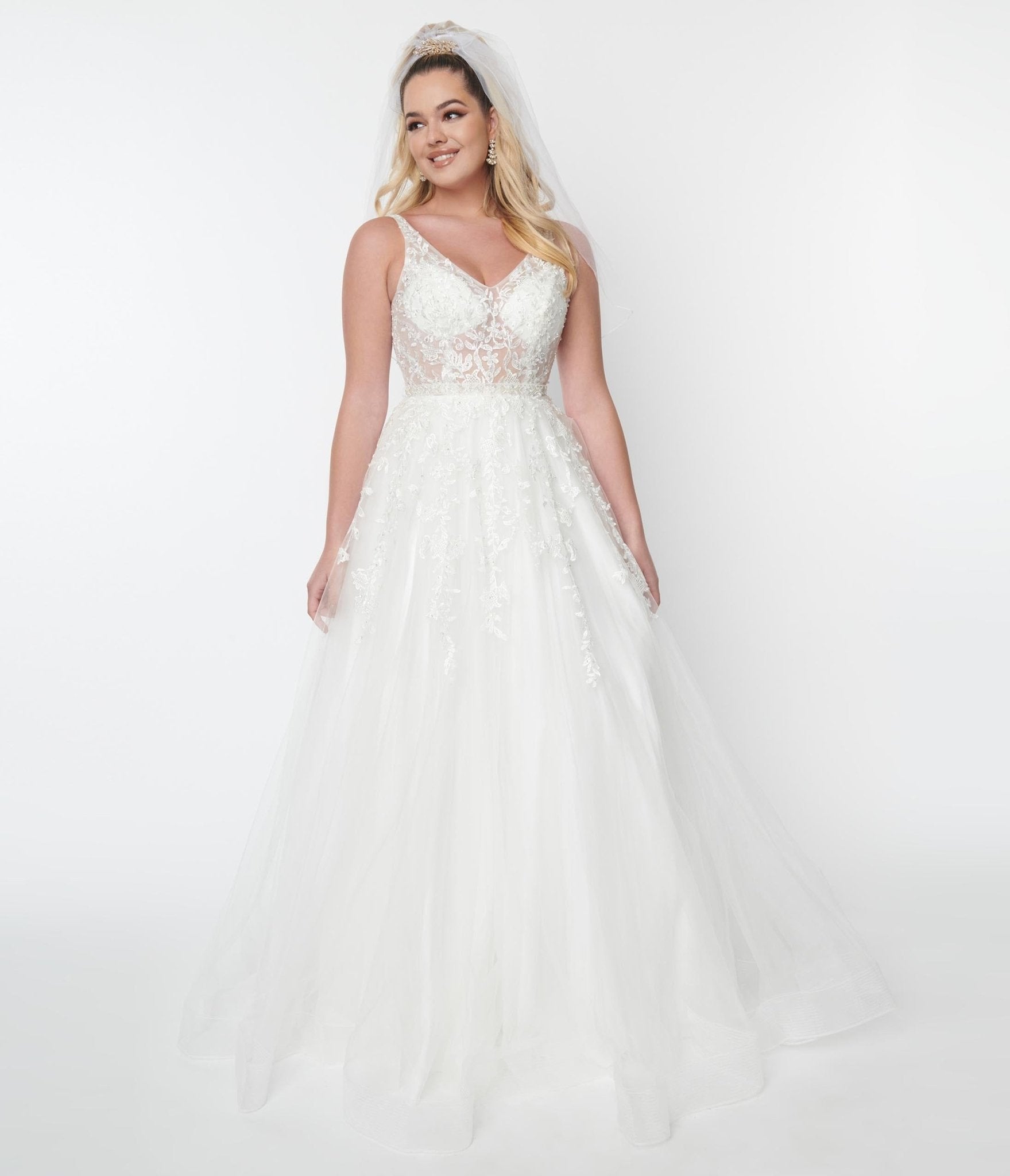 Ivory Floral Lace & Tulle Wedding Ball Gown – Unique Vintage