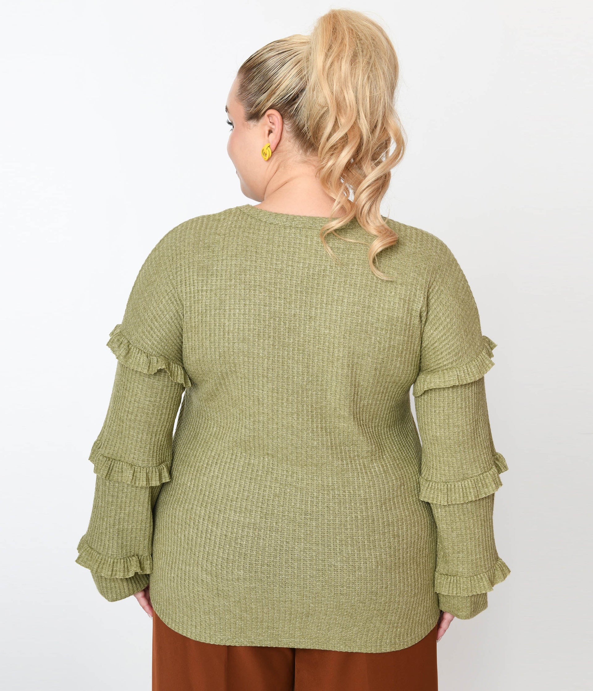 Plus Size Olive Green Ruffle Trim Ribbed Pullover Sweater – Unique