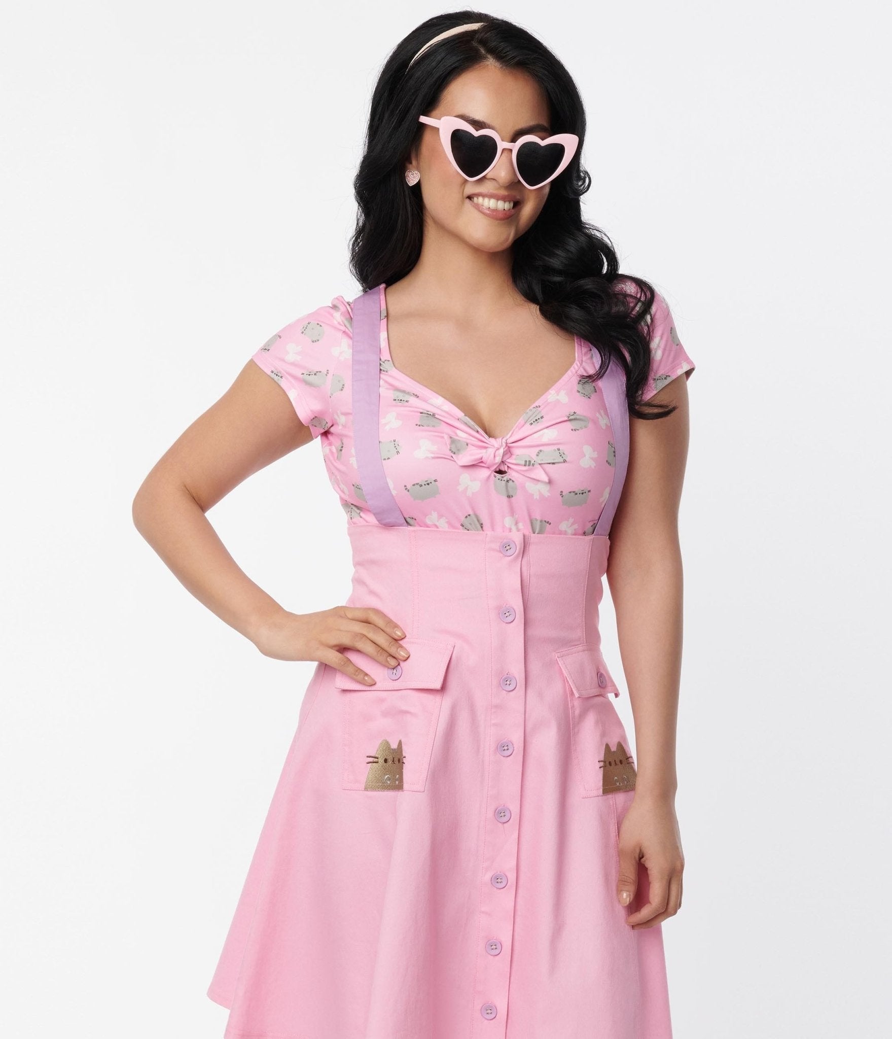 https://www.unique-vintage.com/cdn/shop/products/pusheen-x-unique-vintage-light-pink-bow-print-sweetheart-rosemary-top-536759.jpg?v=1703097062&width=1946