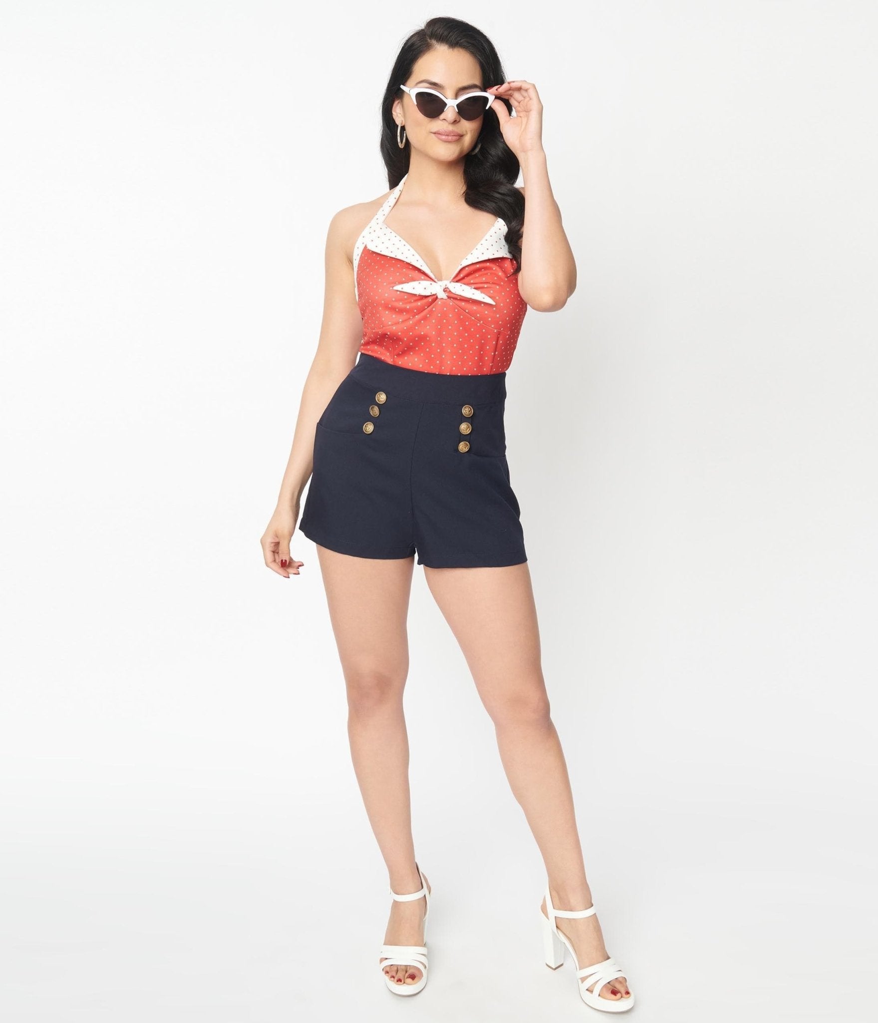 This High-Waisted Sailor-Shorts Outfit Has Quite the Online Following