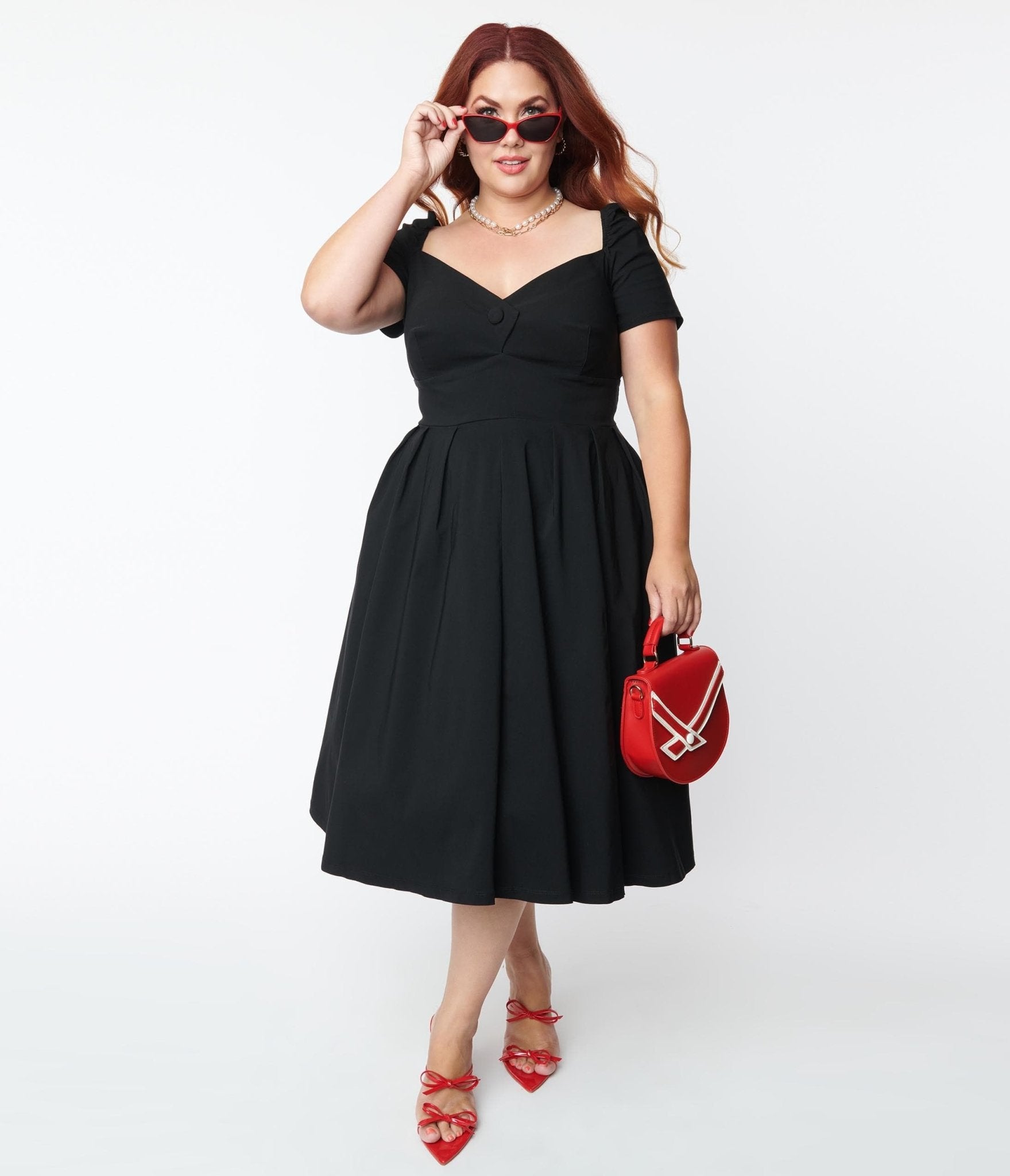 Best dress designers for mid size/ plus size women