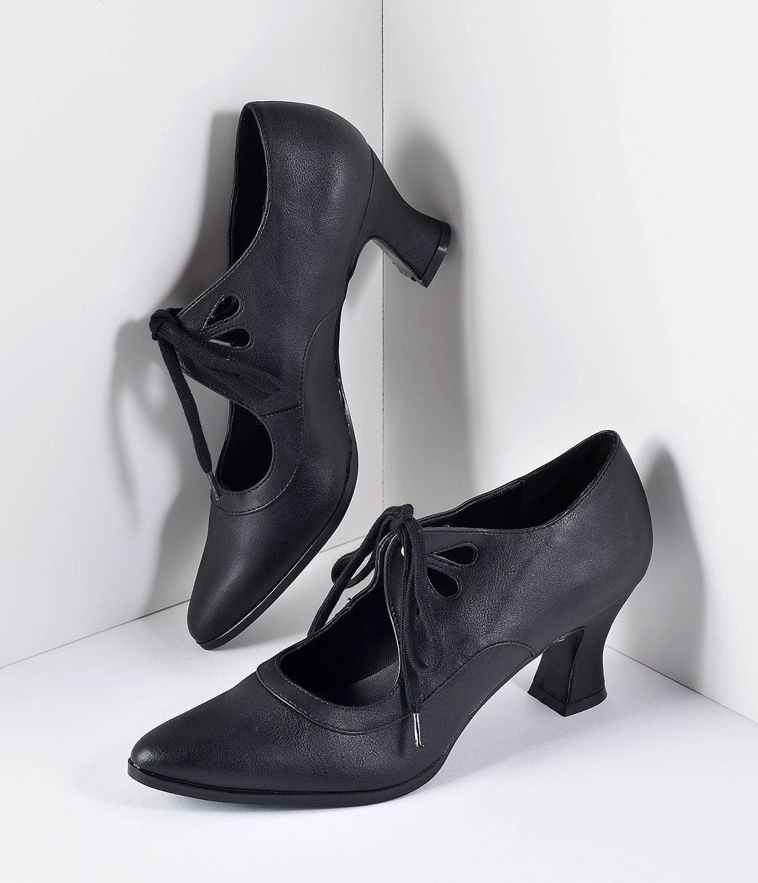 Elegant Vintage Style Kitten Heels Women's Shoes — Obiono