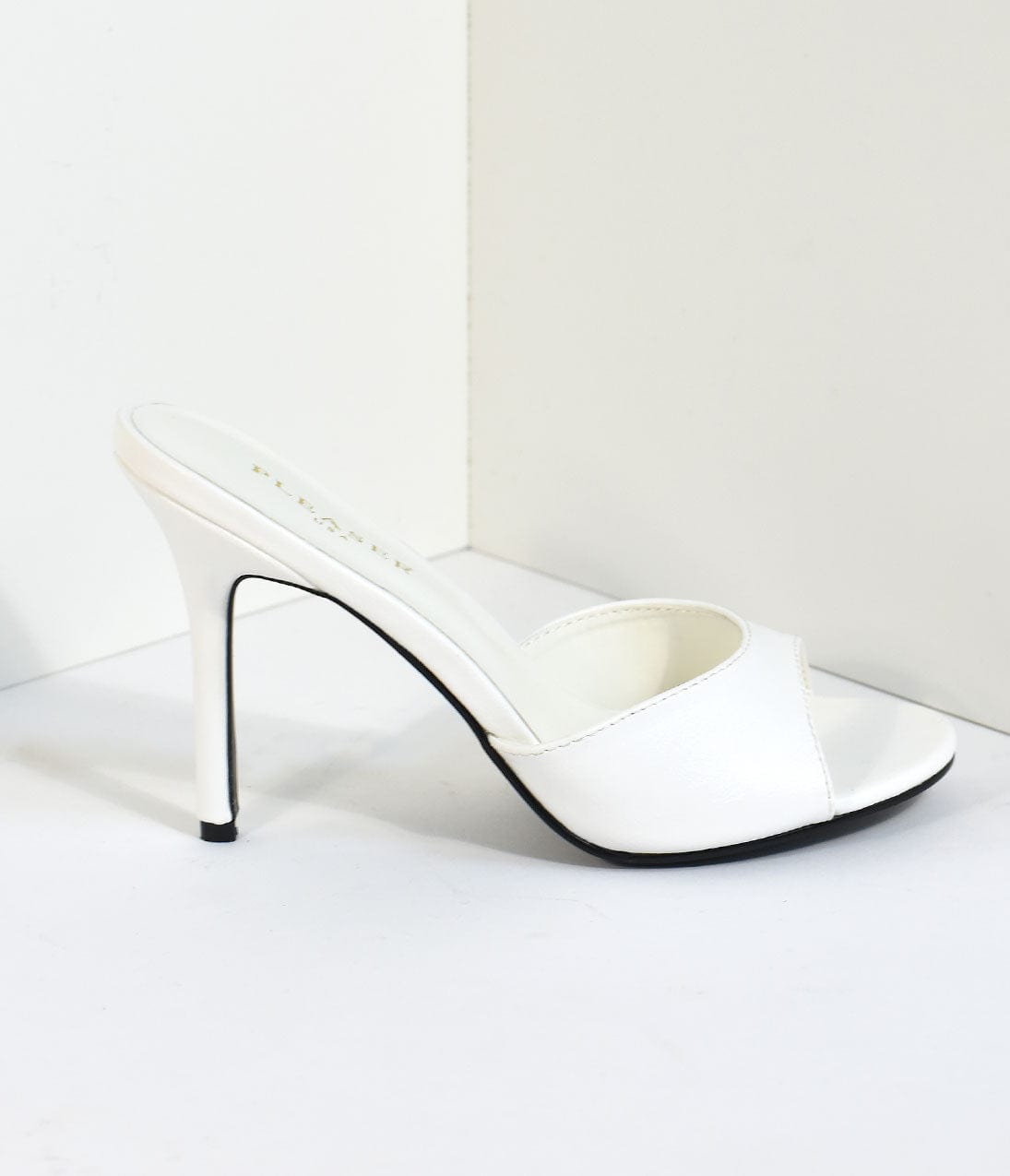 White Matte Leatherette Peep Toe Slip On Heels Unique Vintage